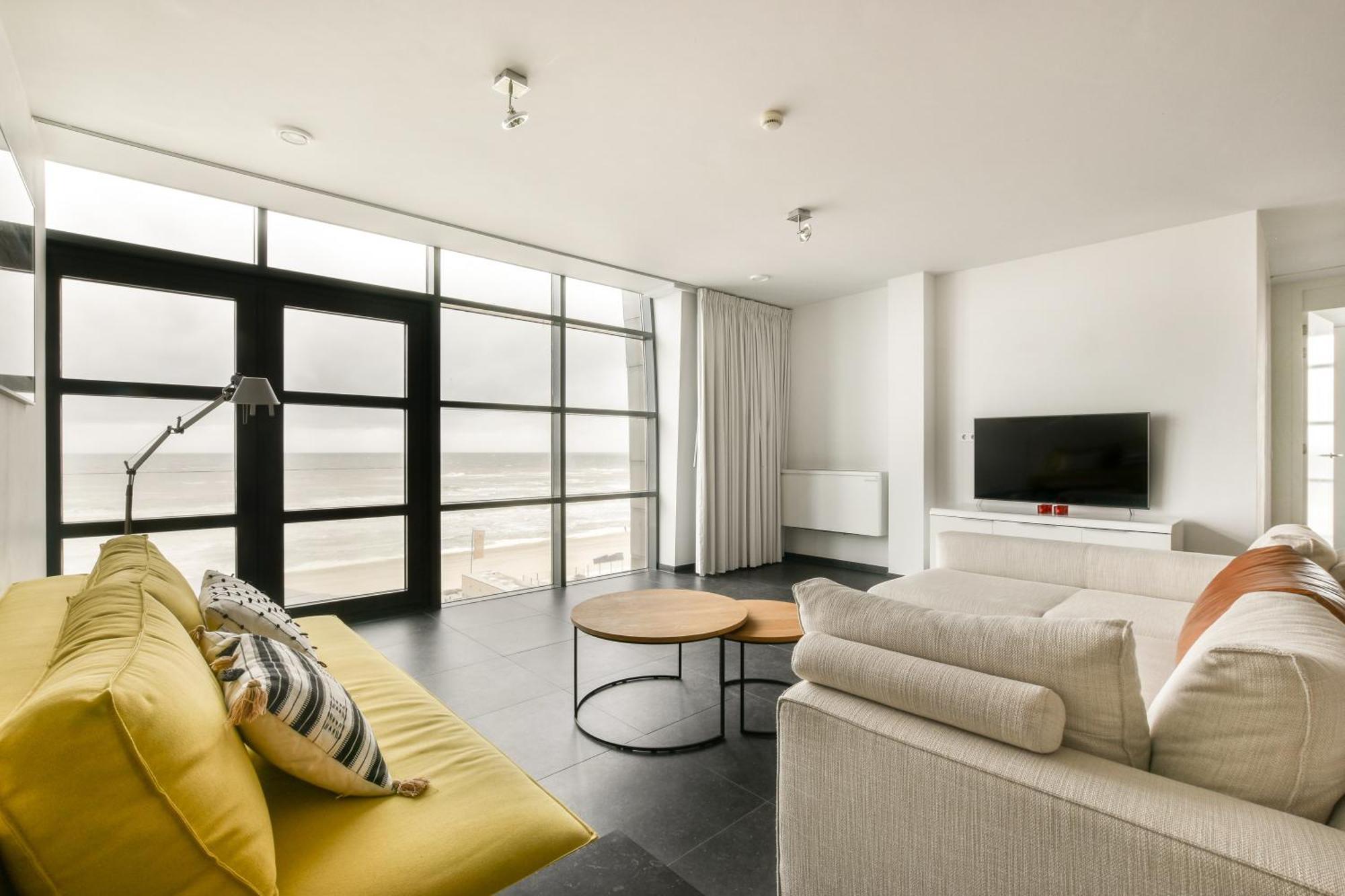 Appartement Met Frontaal Zeezicht In Блумендал Экстерьер фото